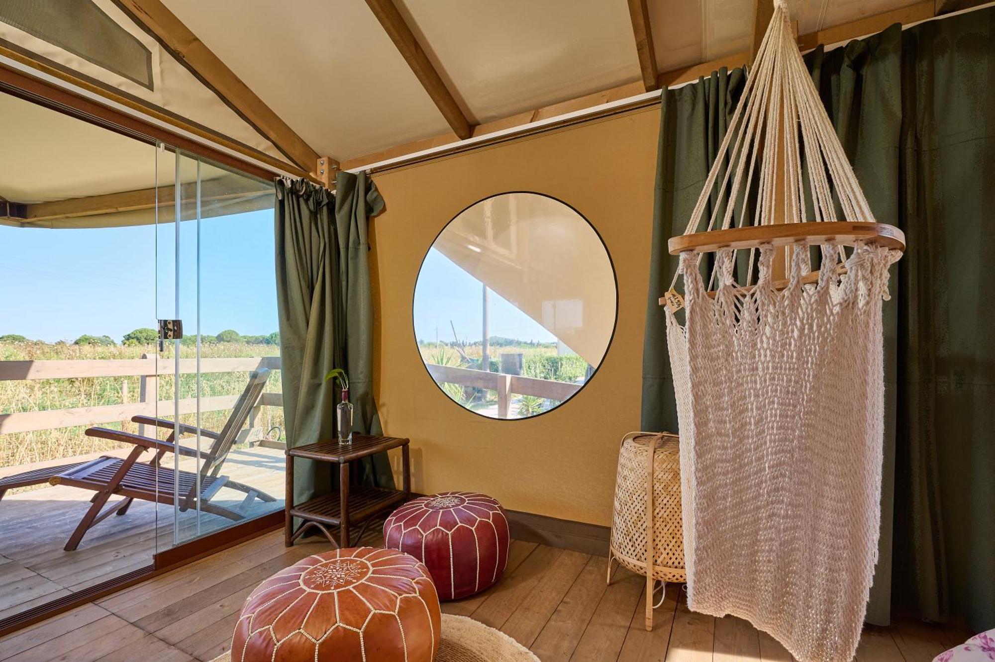 פיומבינו Suite Glamping Vicino Al Mare מראה חיצוני תמונה